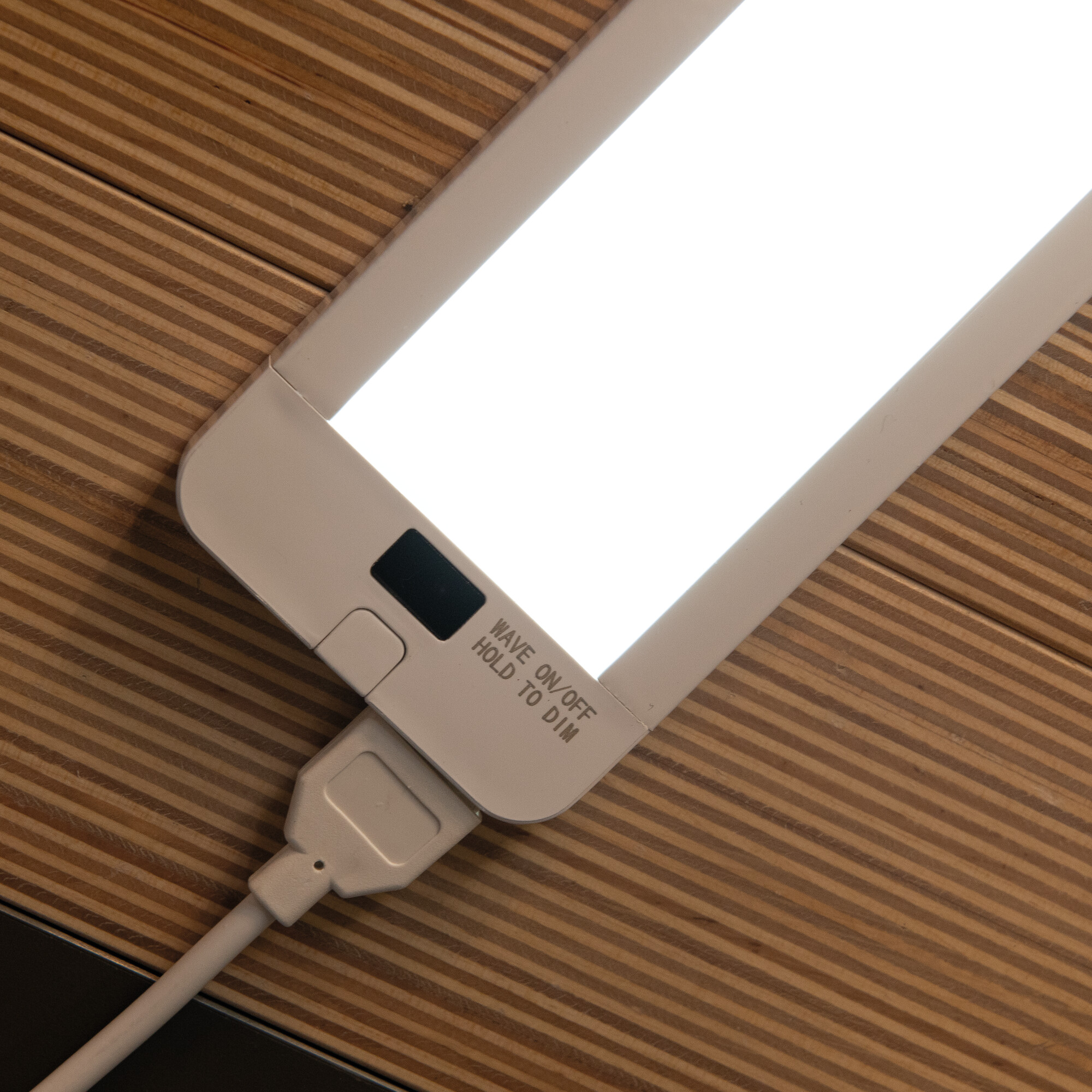 Oprawa podszafkowa LED DAXA-M-IR 9W CCTDIM W KANLUX 38120/KAN 5905339381200